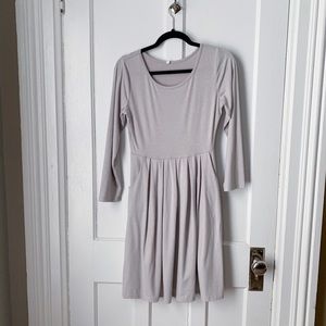 Adorable gray skater dress WITH POCKETS!